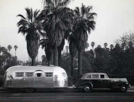 Retro Vintage Caravan - cover